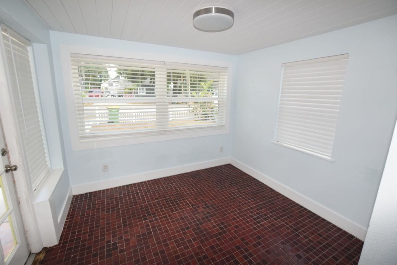 2212 Hoffner Ave - Photo 6 of 29