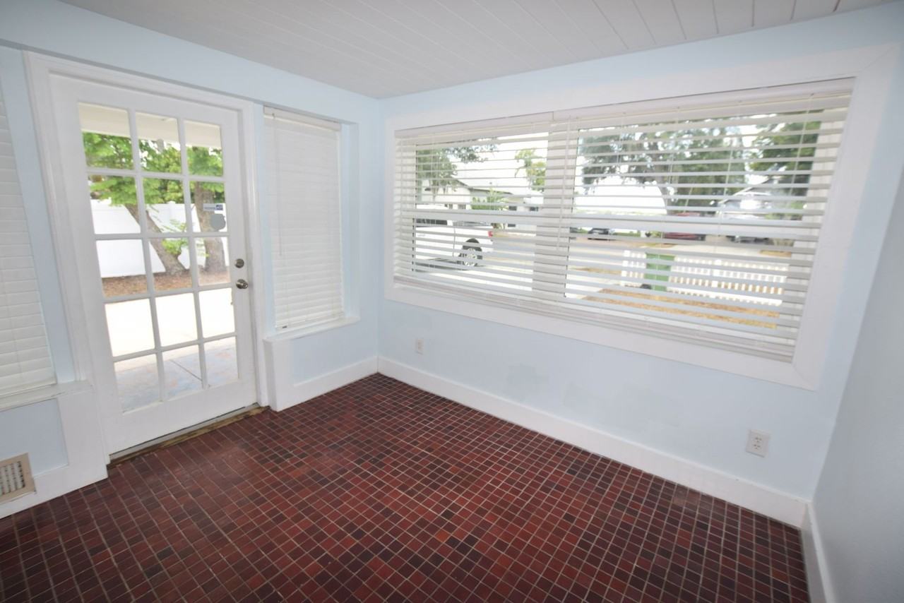 2212 Hoffner Ave - Photo 7 of 29