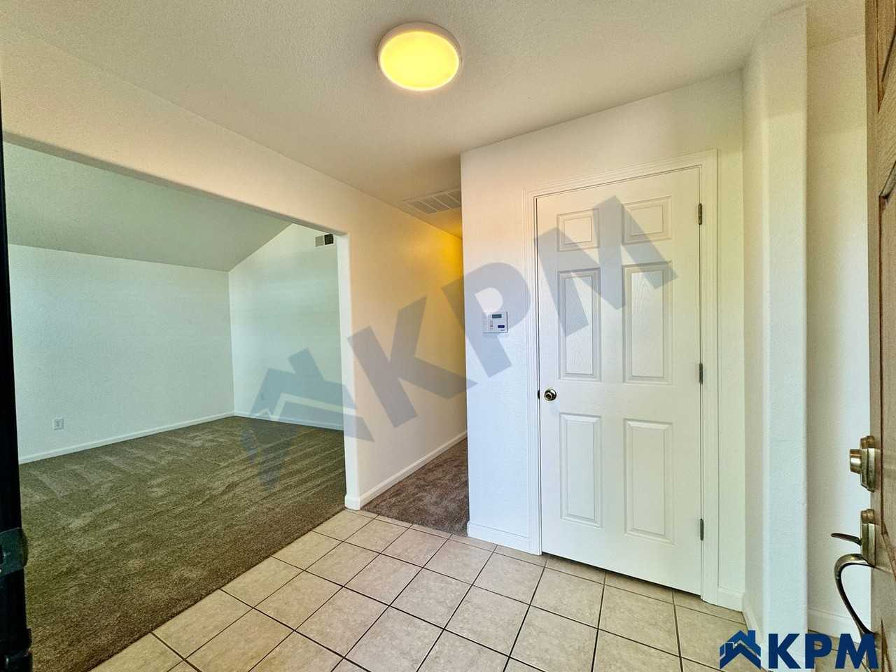 9128 Don Ave - Photo 3 of 30