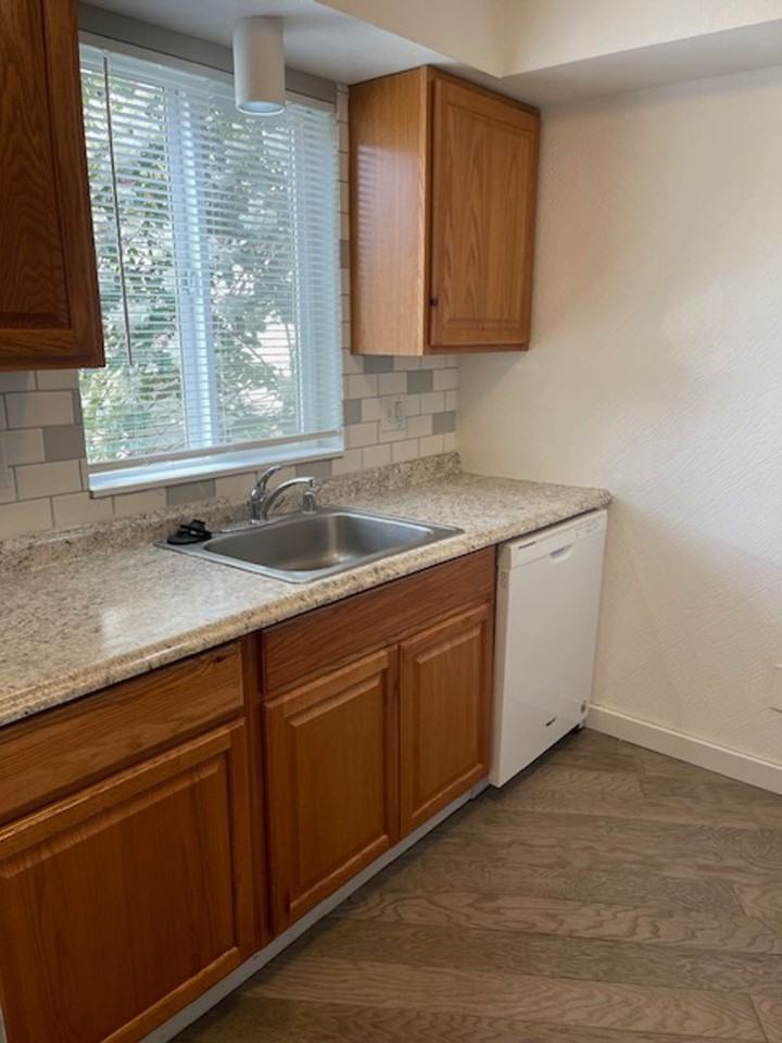4323 67th Ave W - Photo 3 of 35