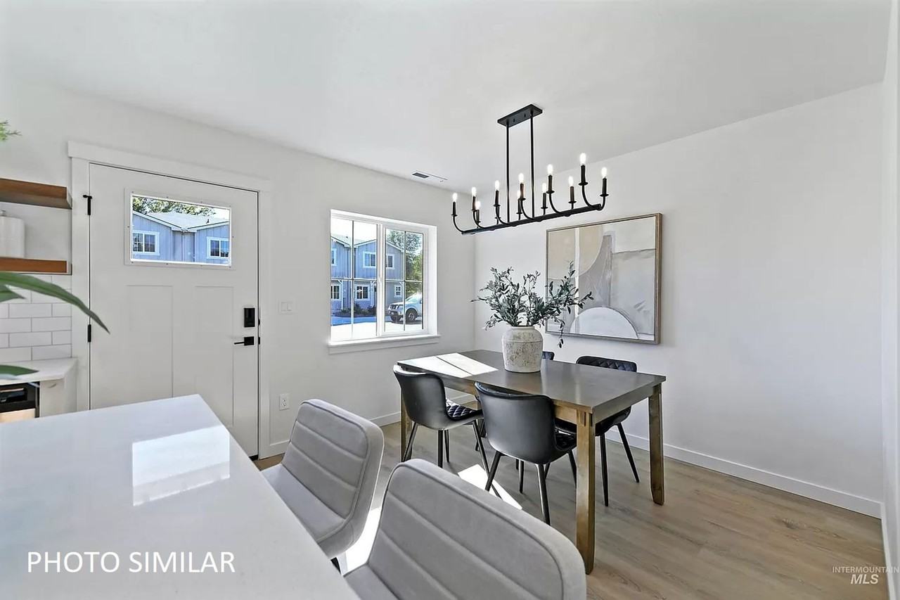 1150 W Ivywild St - Photo 2 of 17