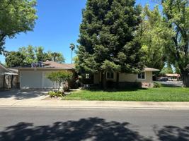 featured image of 1917 Rossmoor Way