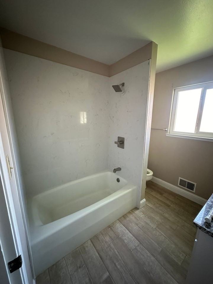 1917 Rossmoor Way - Photo 7 of 16