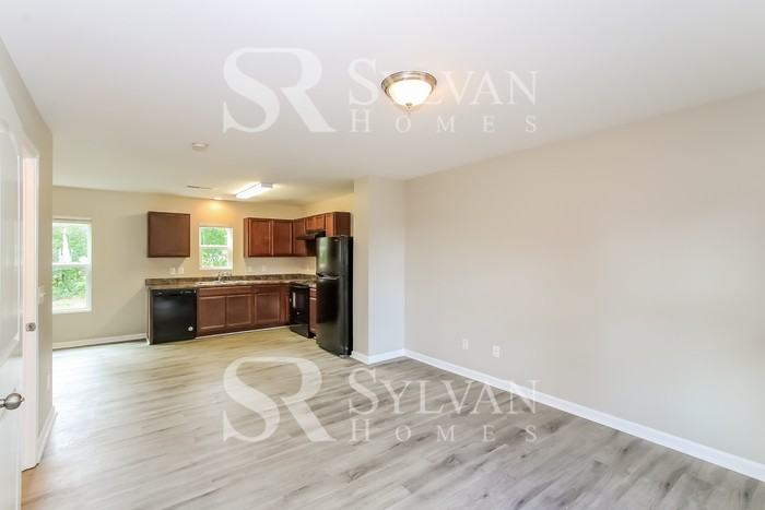 3705 London Blvd - Photo 3 of 15