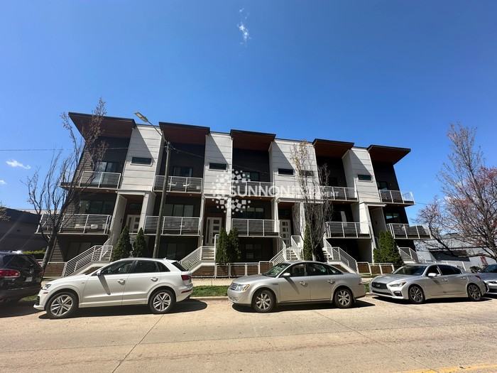 1414 S Church St - Photo 2 of 29