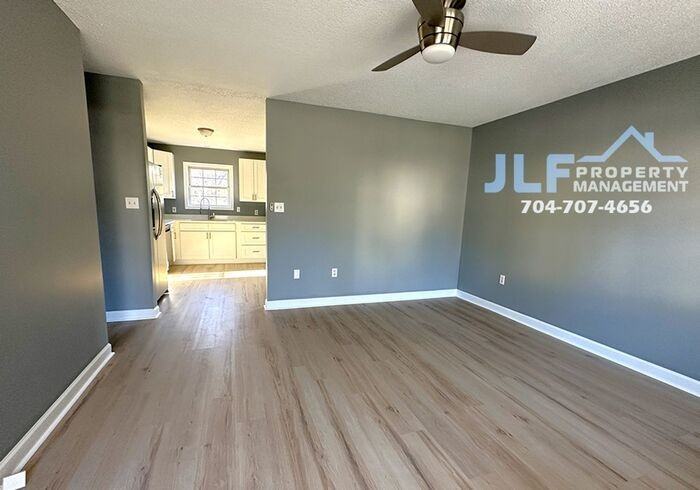 611 S Rowan Ave - Photo 3 of 19