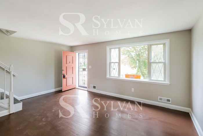 4909 Saint Gemma Rd - Photo 3 of 15