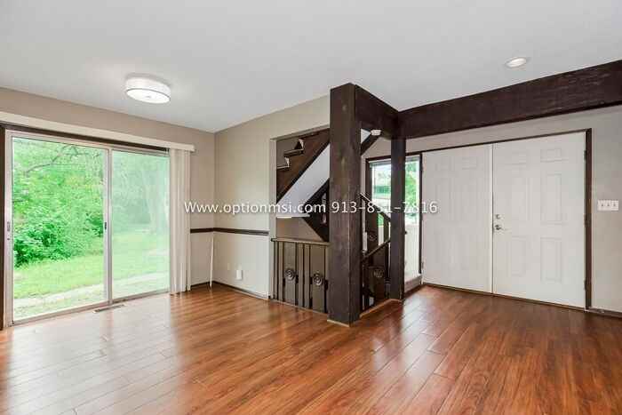 2502 University Dr - Photo 3 of 30