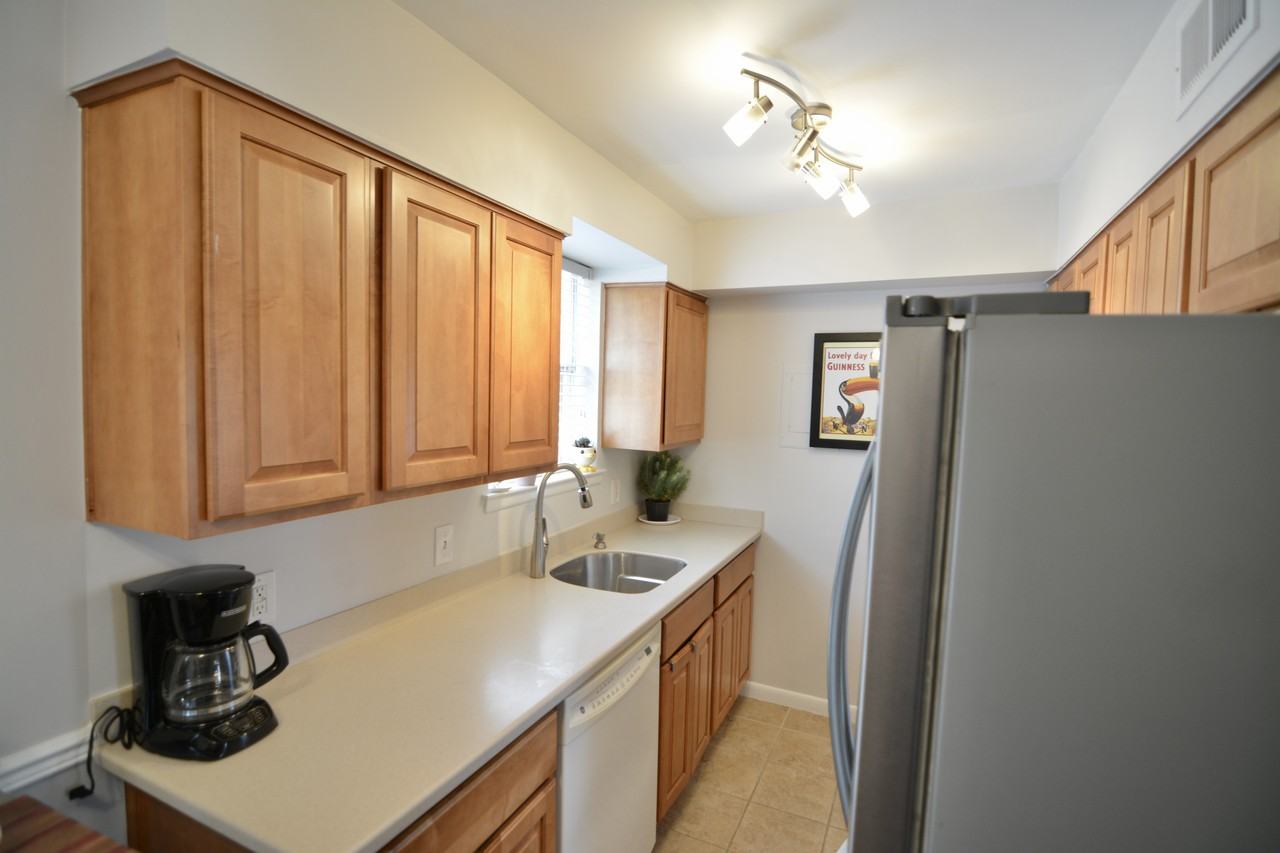 2627 S Walter Reed Dr #B - Photo 5 of 18