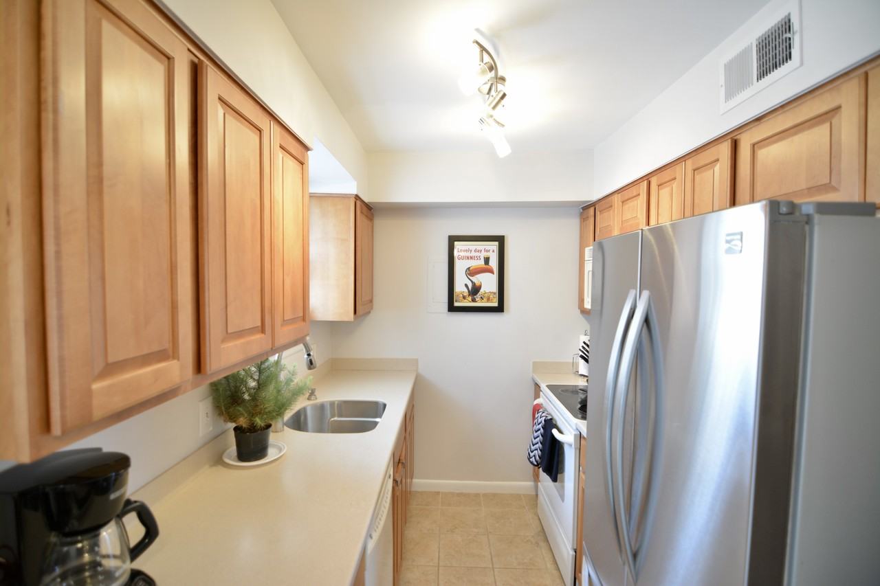 2627 S Walter Reed Dr #B - Photo 6 of 18