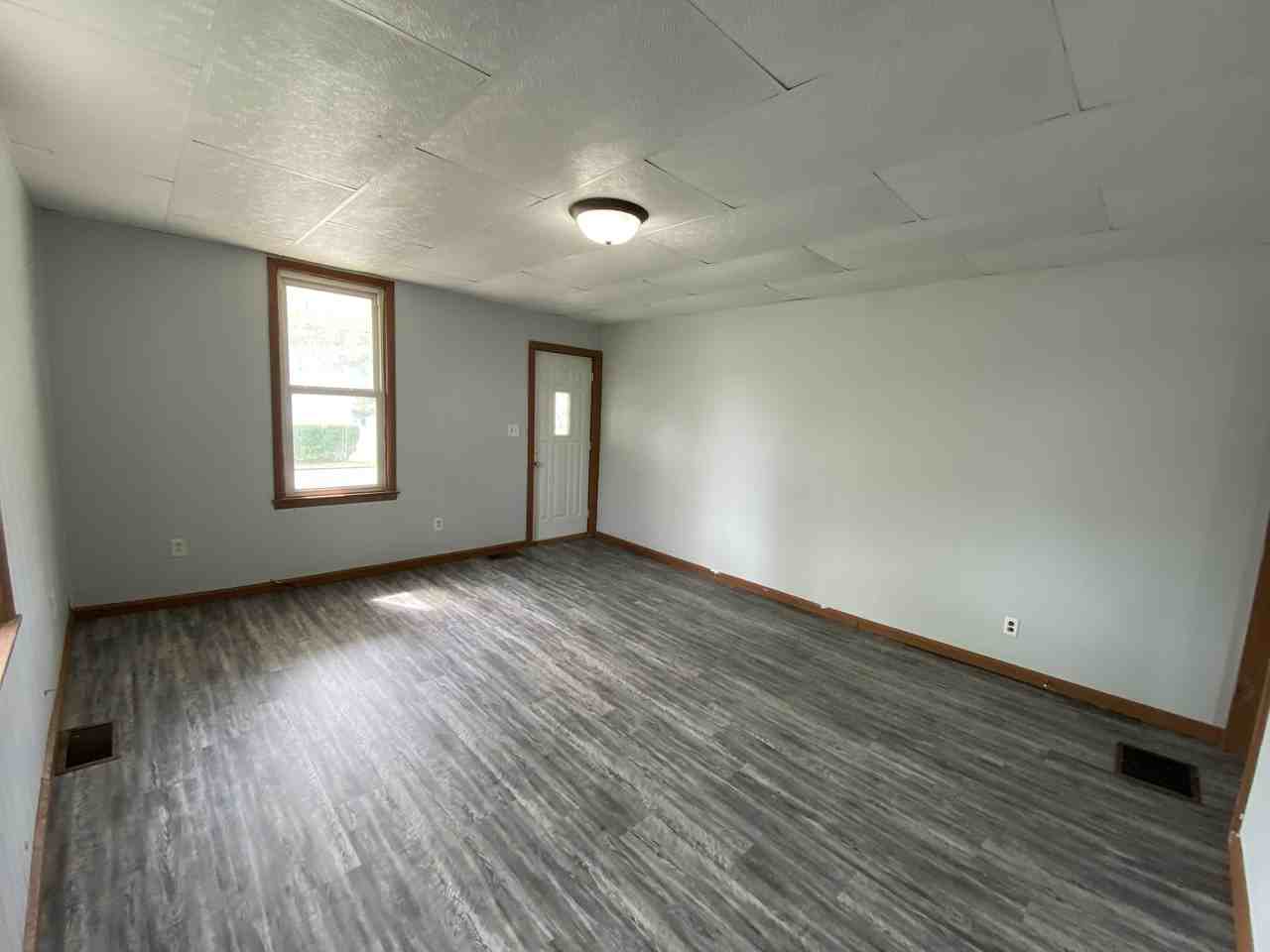 109 N Seminary St #NA - Photo 3 of 16