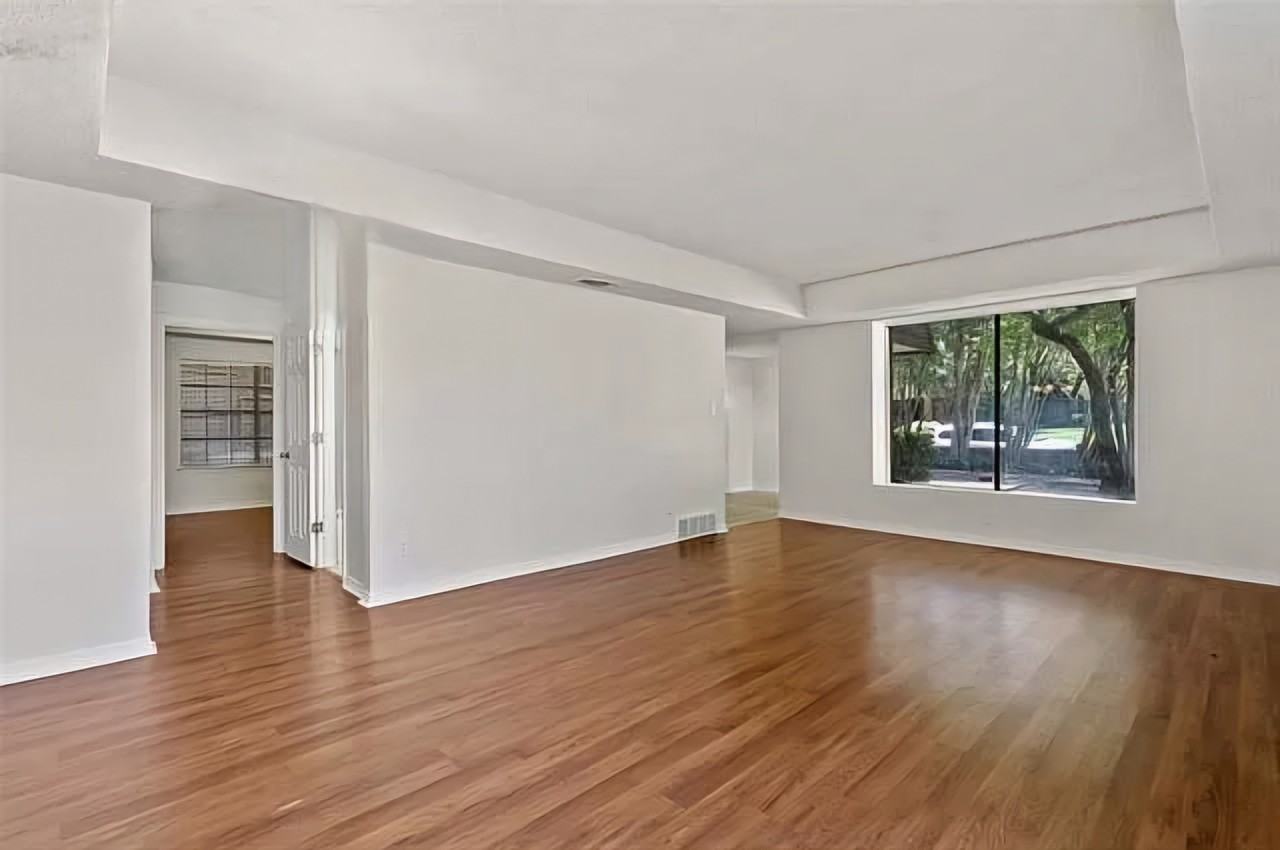 1821 Hillcrest St #NA - Photo 4 of 14