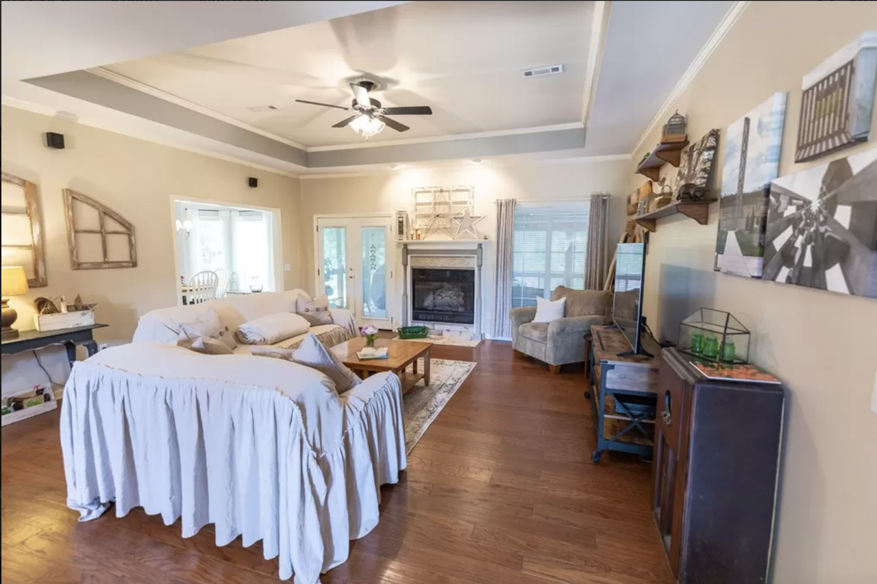 1102 Baywood Rd #NA - Photo 3 of 17