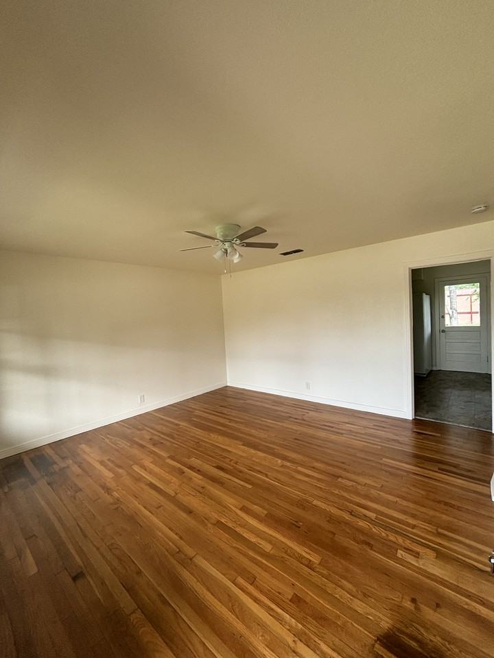 315 W Main St #NA - Photo 3 of 6