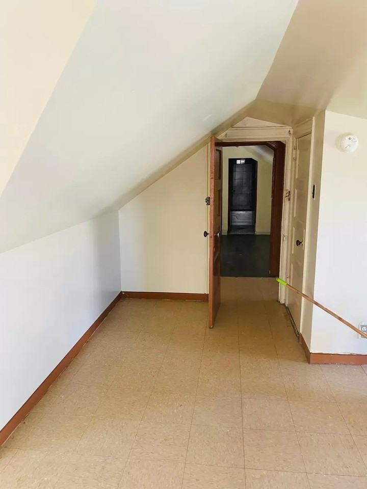 1899 Harrison Ave #3 - Photo 3 of 6