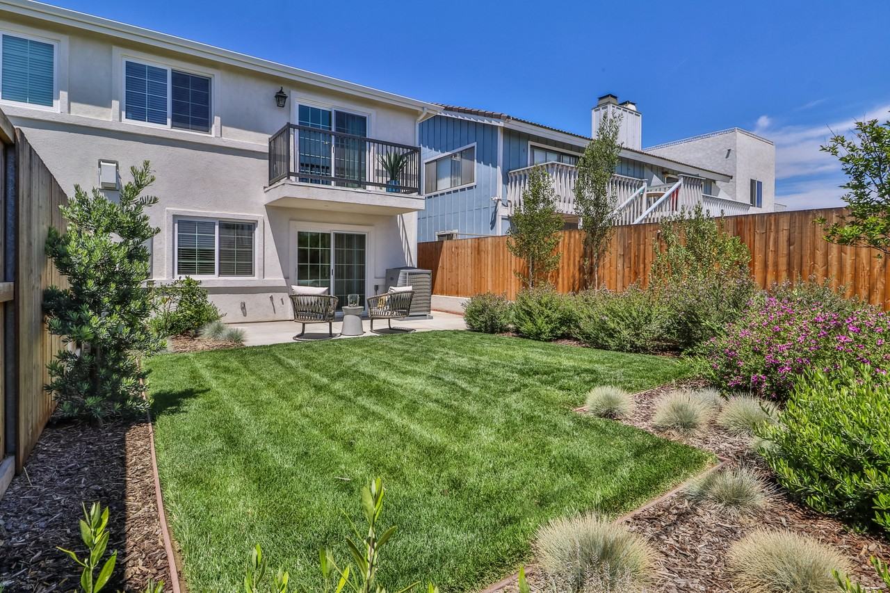 1030 Canal St - Photo 2 of 24