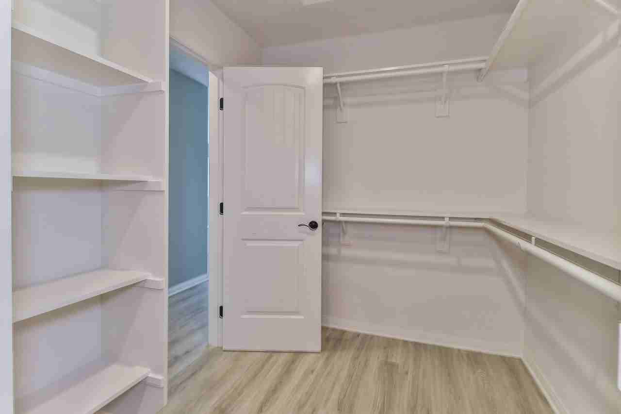 1030 Canal St - Photo 7 of 24