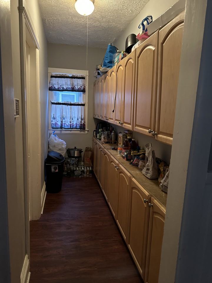 133 Warwick Ave #NA - Photo 5 of 9