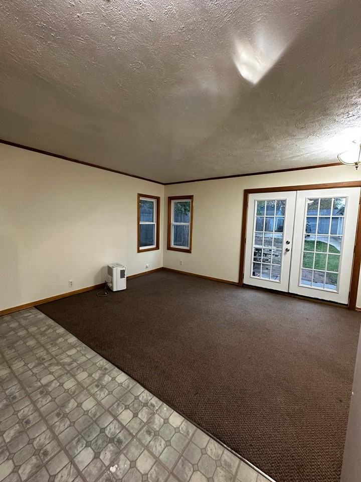 6913 Queen Ave S #NA - Photo 3 of 14