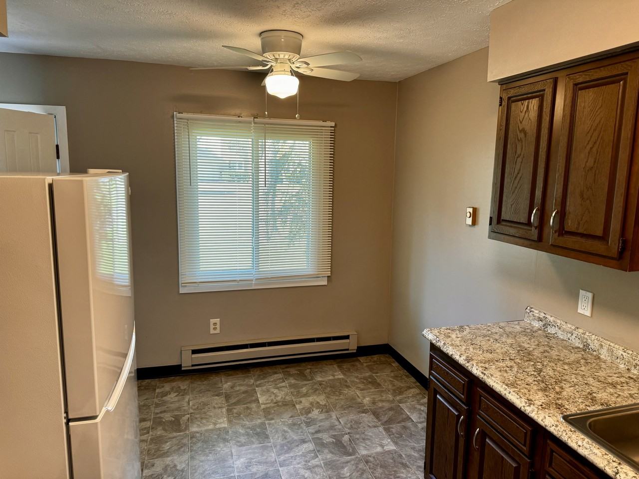 2123 Ashbrook Ave #NA - Photo 3 of 9