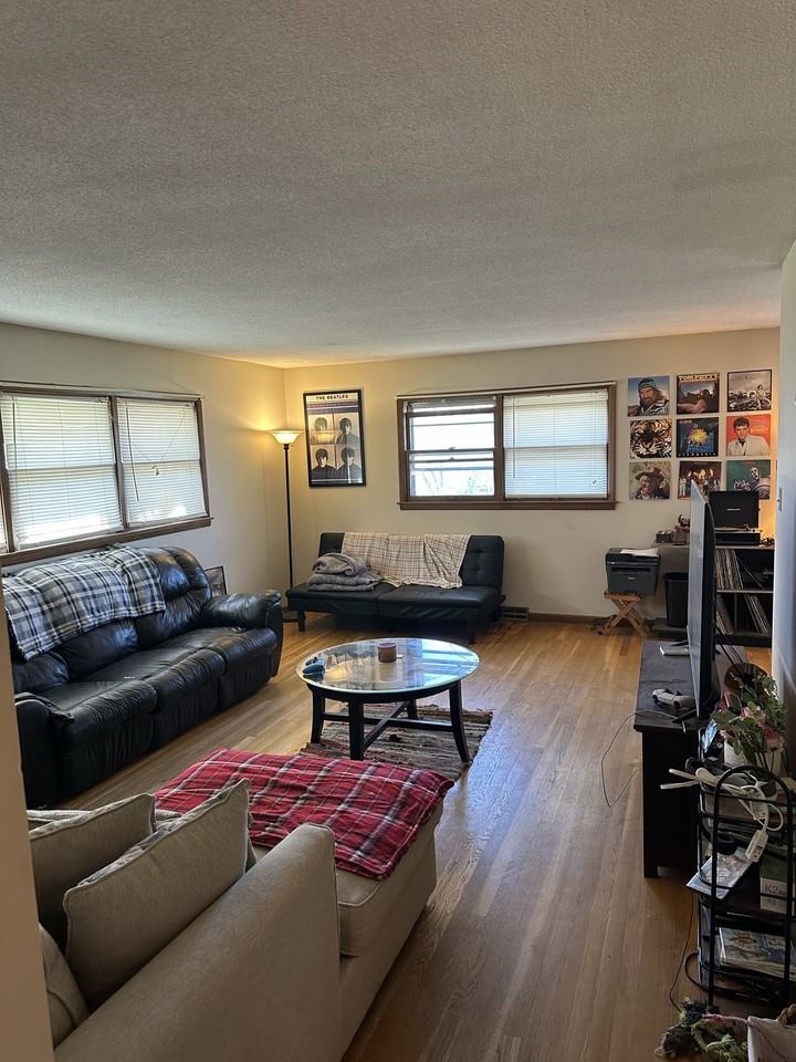 2437 Vaughn Dr #NA - Photo 4 of 33