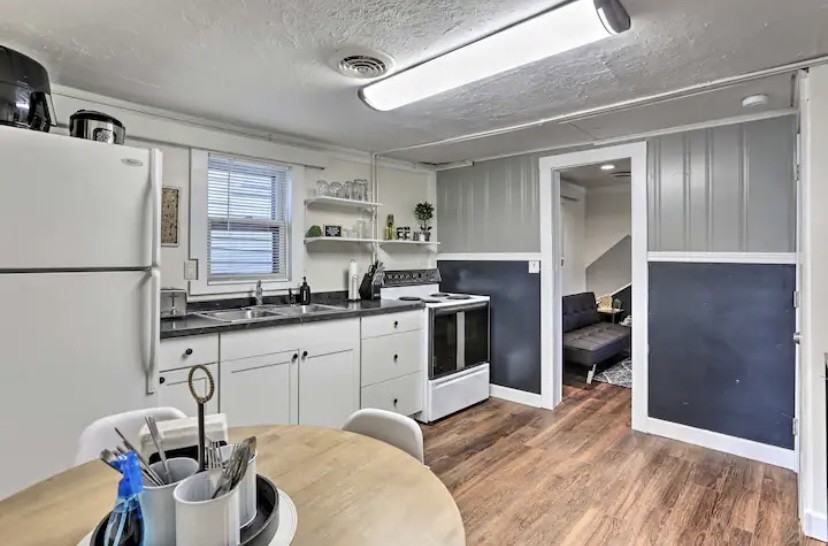 632 Prospect Ave #NA - Photo 5 of 12