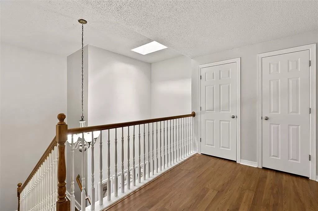 1823 Hillcrest St #NA - Photo 4 of 20