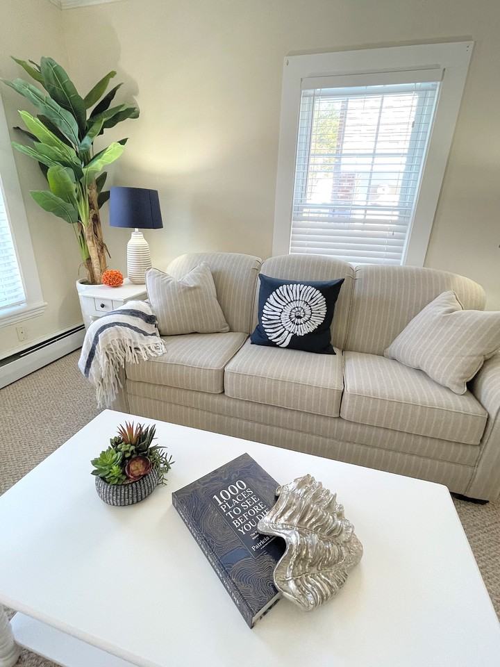76 N Shore Rd #3 - Photo 3 of 14