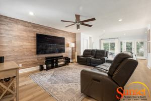 featured image of 1835 Crandall Dr #1