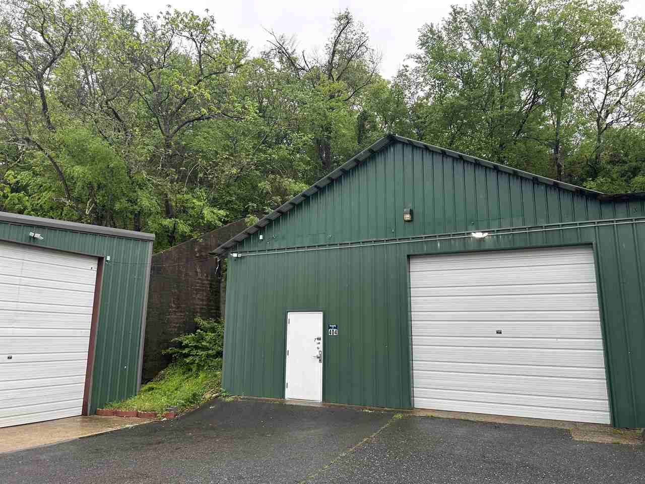 406 Gulpha Street #2-3 - Photo 2 of 10