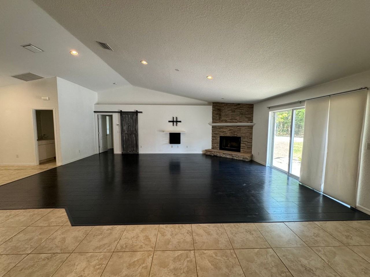 5906 Sw 172nd Loop - Photo 2 of 18