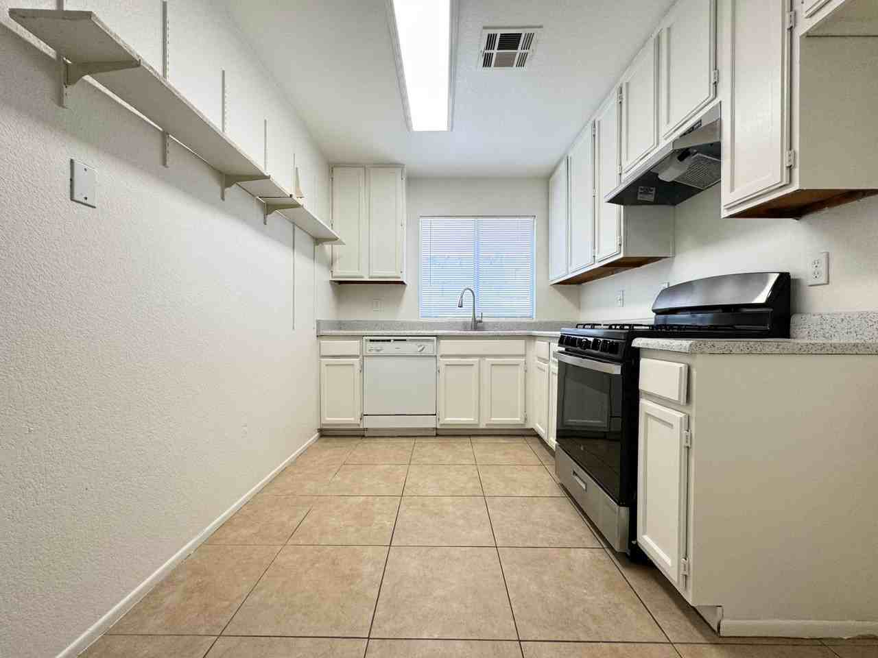 PS T 31675 - Photo 2 of 23