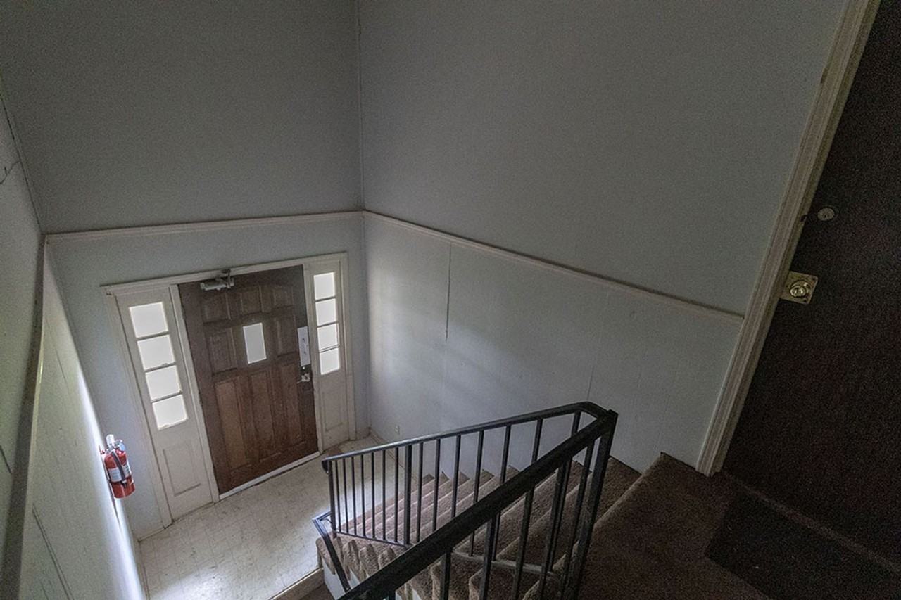 2904 Leeway Dr - Photo 2 of 22