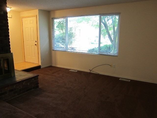 12006 Ne 134th Pl - Photo 2 of 14
