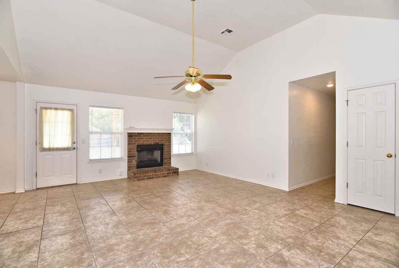 1519 N 1st St - Photo 3 of 24