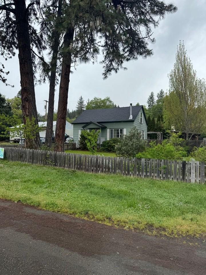 417 W Second Ave - Photo 3 of 17