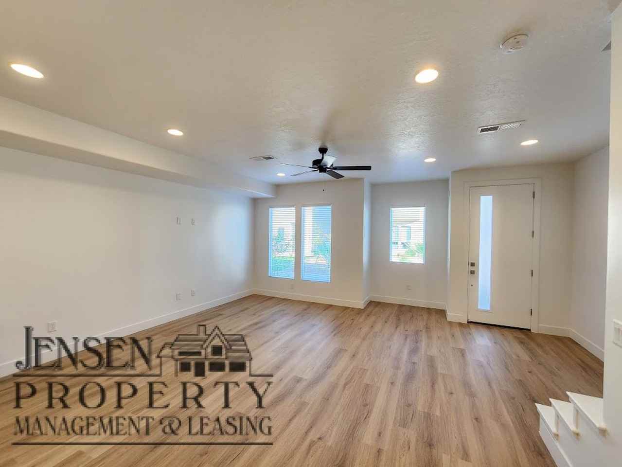 2649 E Wake Forest Ln - Photo 5 of 26