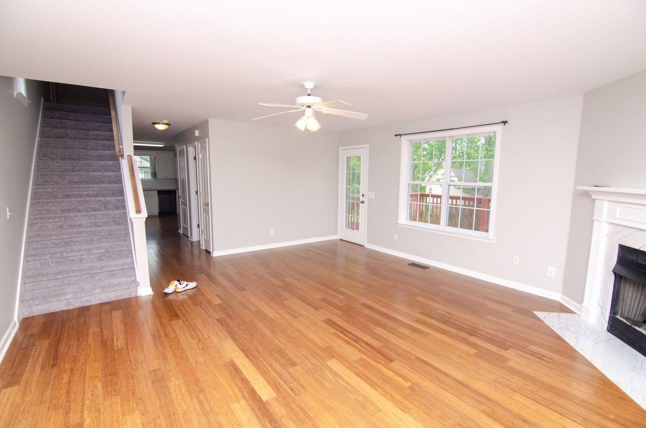 1722 Portway Ct - Photo 3 of 31