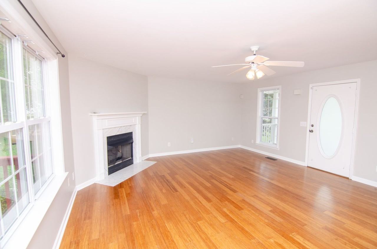 1722 Portway Ct - Photo 5 of 31