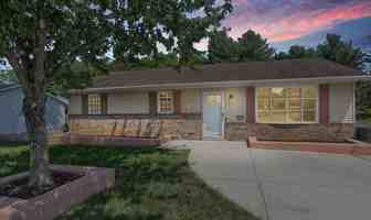 featured image of 1140 Loop Dr
