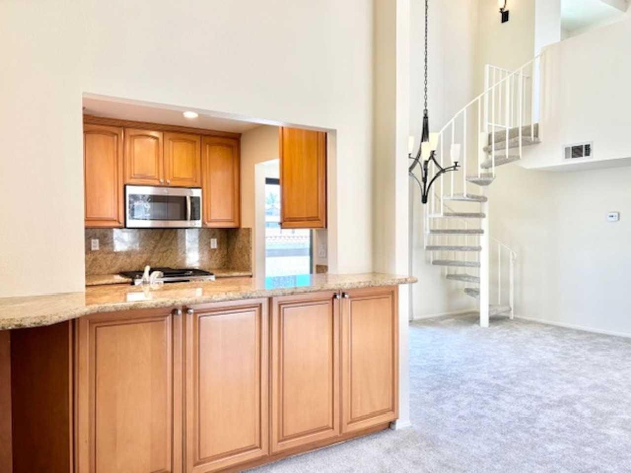 2041 Majorca Dr - Photo 2 of 32