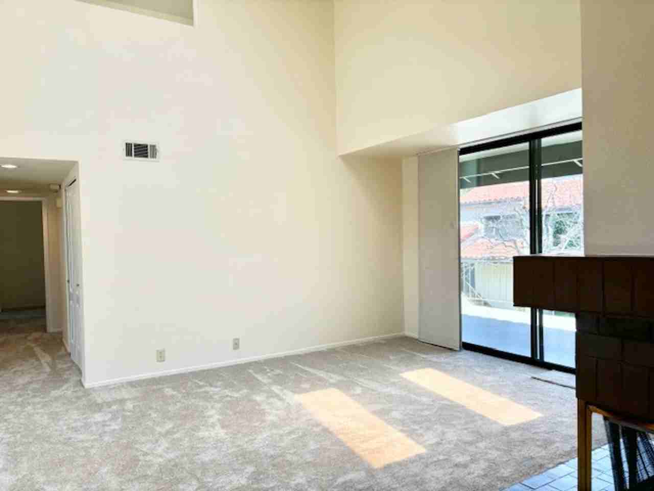 2041 Majorca Dr - Photo 3 of 32