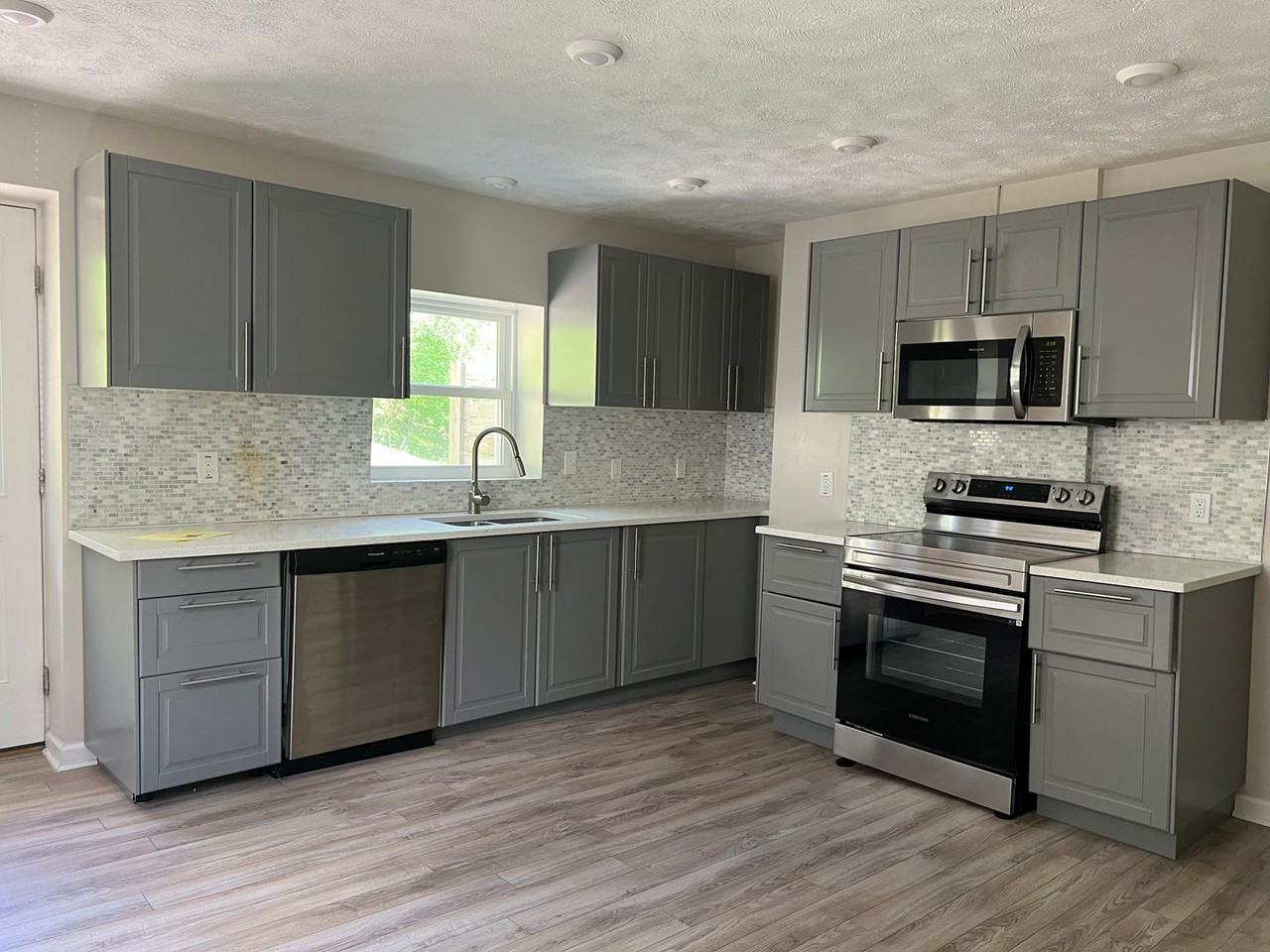 sil130/132 - Photo 2 of 11