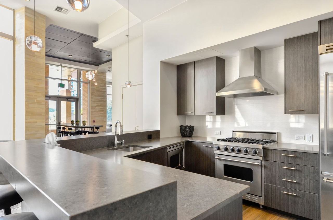 10610 Ne 9th Pl - Photo 5 of 12