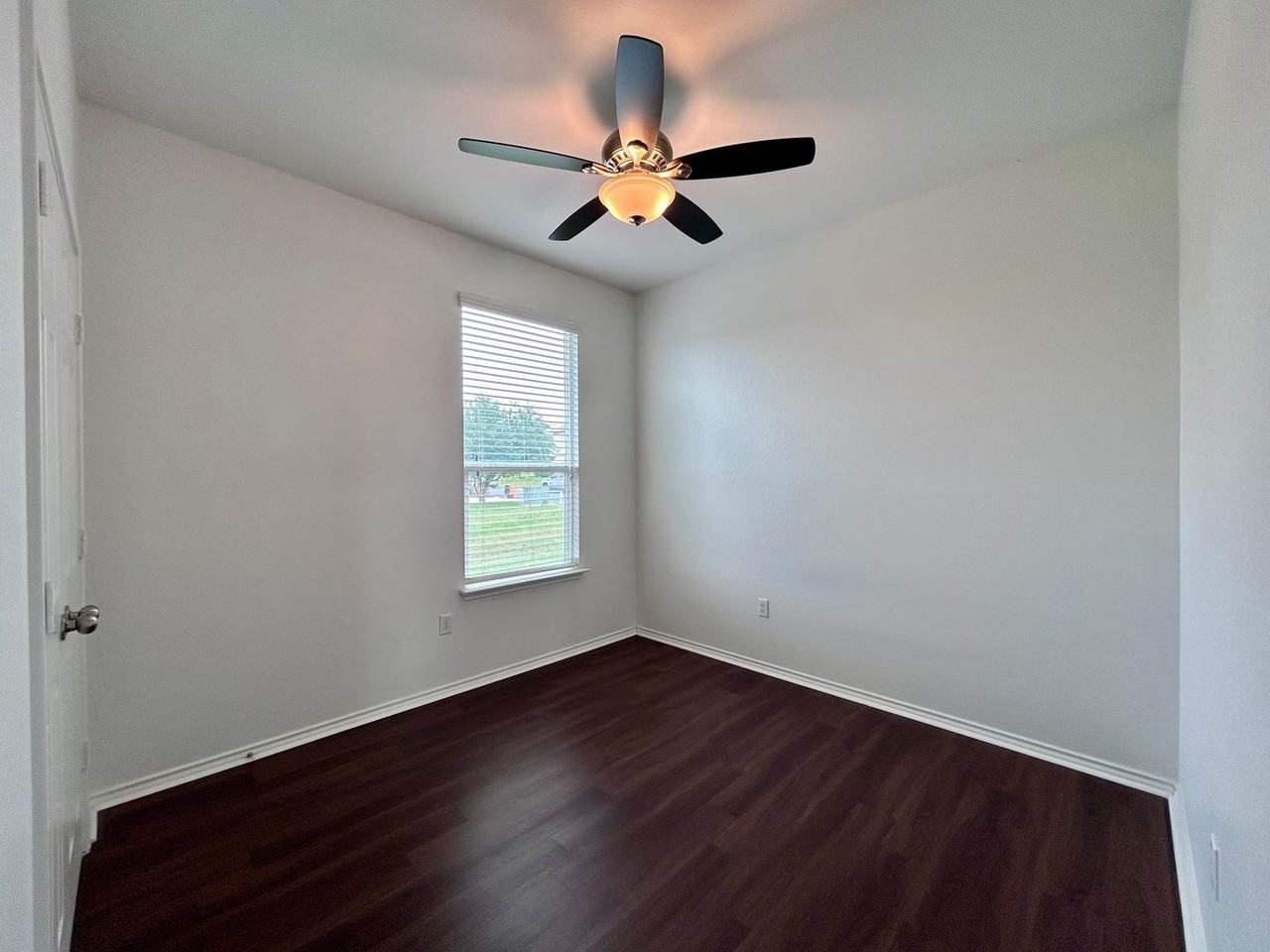 9117 Southwick Dr - Photo 7 of 22