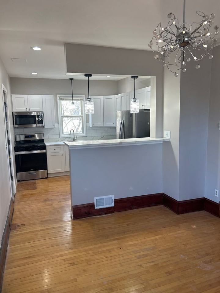 2206 Johnson St Ne - Photo 3 of 3