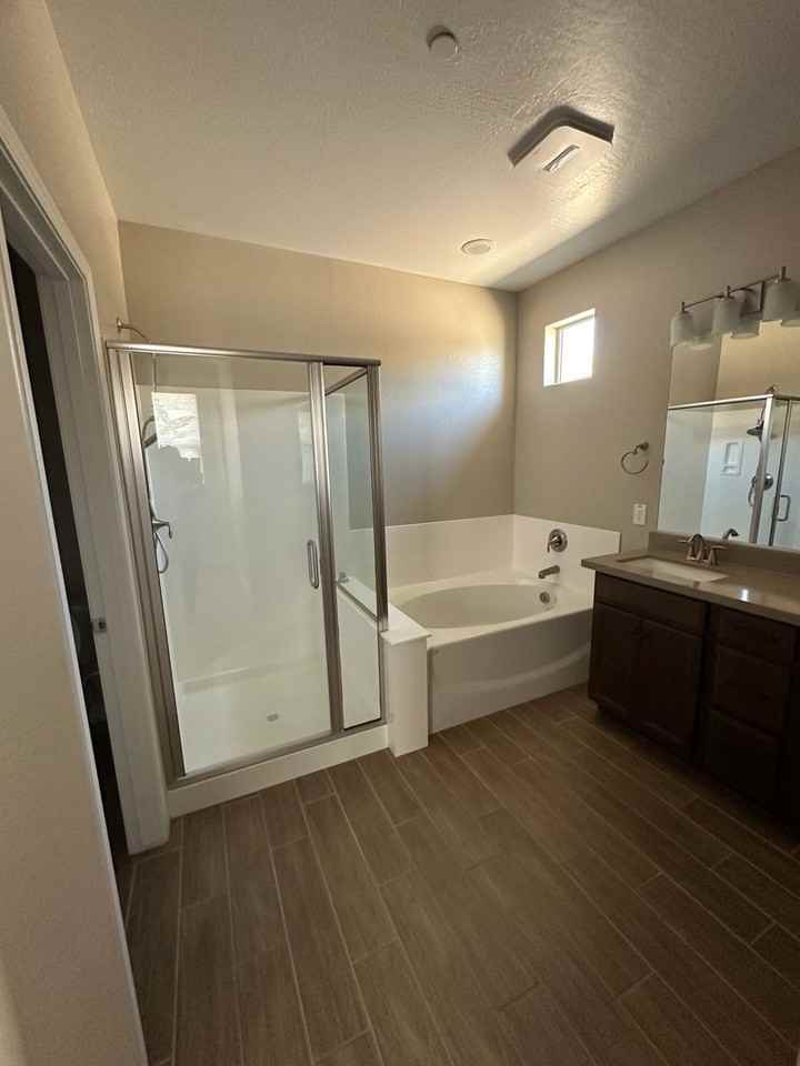 13192 W Cliffrose Rd - Photo 3 of 32