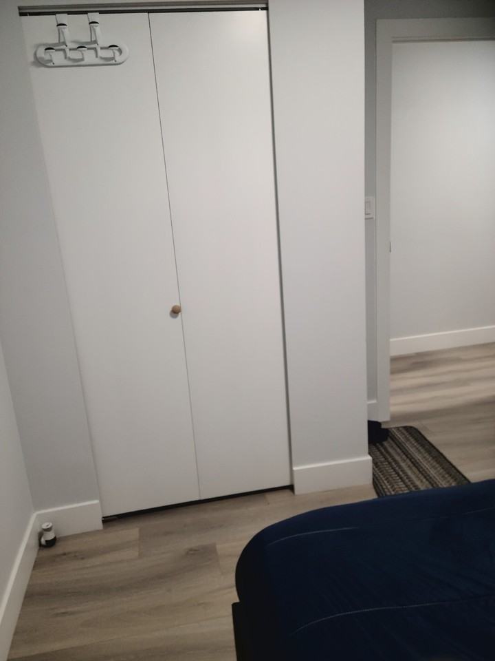 East Kent Avenue North - Photo 5 of 11