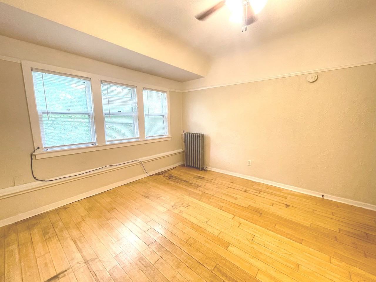 1503-15 E Kane Pl - Photo 2 of 43