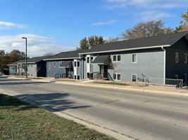 featured image of 120 College Park Cir